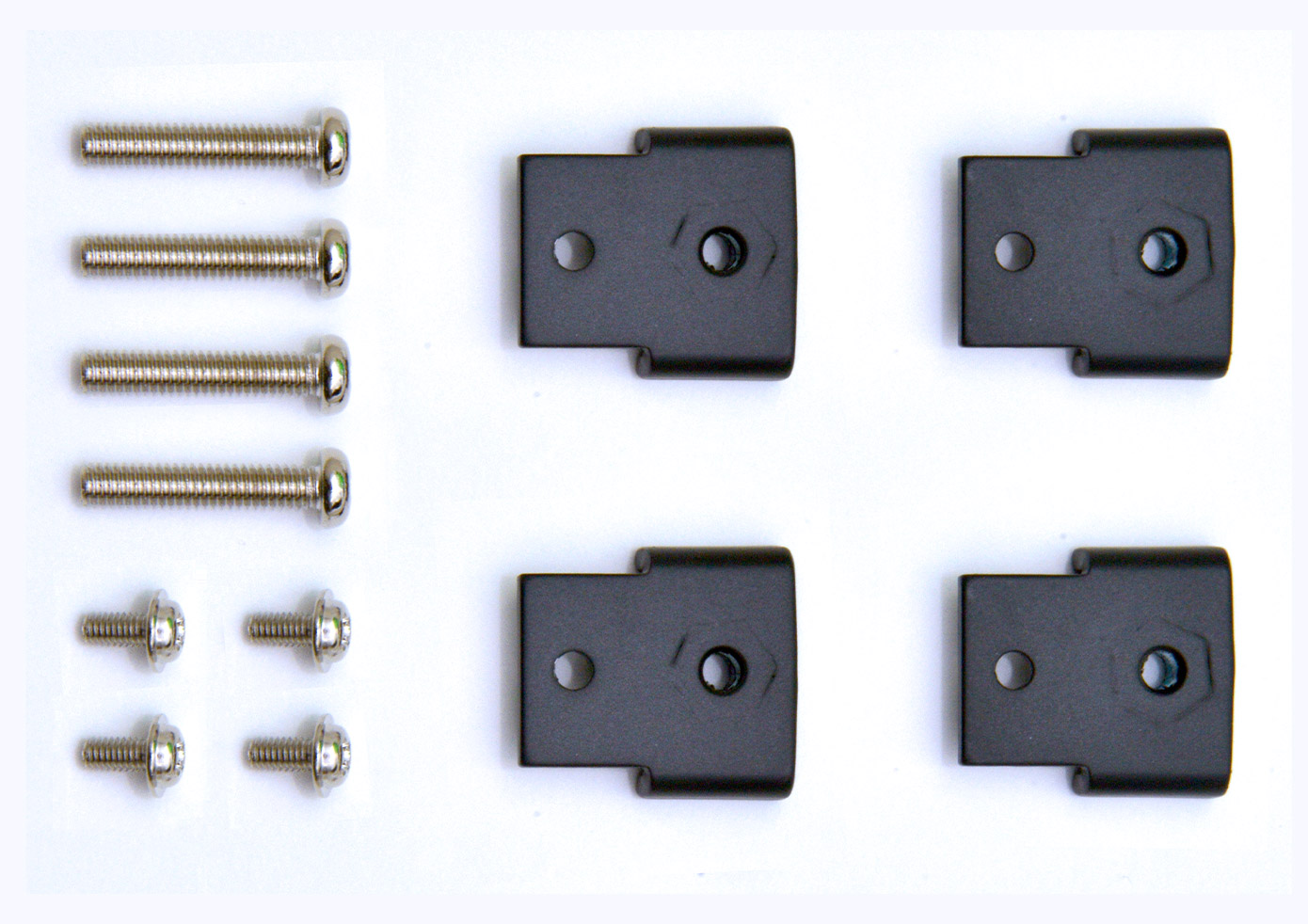 Mounting Clips Kit<br/>

<span class="clsSpnProdMdls">For PC1200/1300, MON1000 Series</span>  